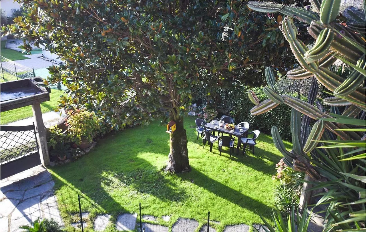 3 Bedroom Awesome Apartment In Capezzano Pianore